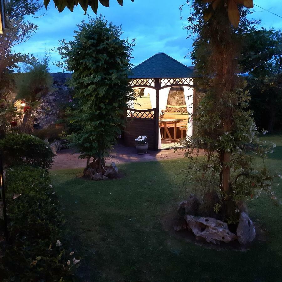 Hosteria Las Fuentes Rubayo Extérieur photo
